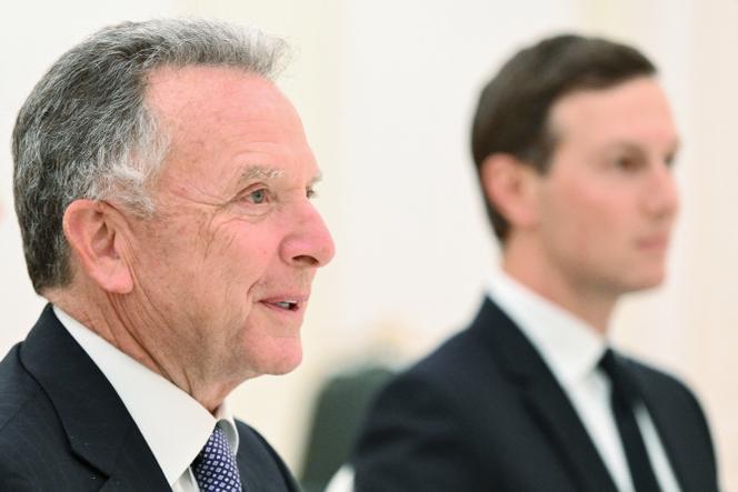 المبعوث الرئاسي الأمريكي الخاص ستيف ويتكوف وصهر دونالد ترامب جاريد كوشنر يحضران اجتماعًا مع الرئيس الروسي فلاديمير بوتين في الكرملين بموسكو في 2 ديسمبر 2025.