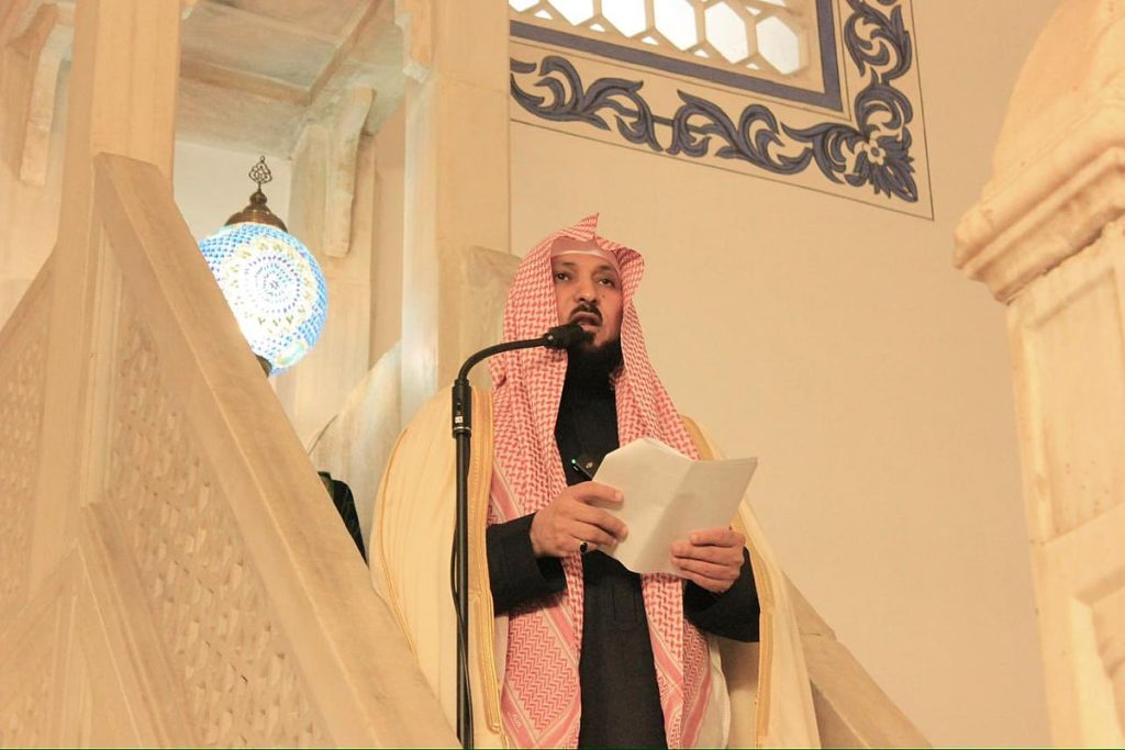 ضمن برنامج زيارات أئمة الحرمين.. المعيقلي يلقي خطبة الجمعة في العاصمة المقدونية