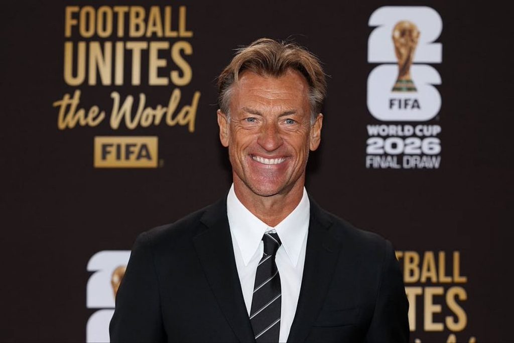 هيرفي رينارد يصل قاعة جون كينيدي لحضور قرعة كأس العالم 2026