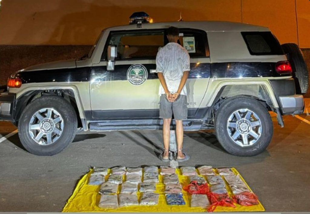 القبض على مقيم لترويجه 33 كيلوجرامًا من الحشيش في جازان