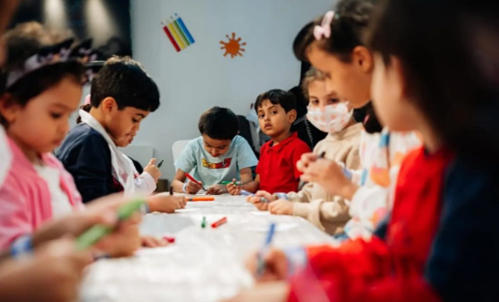 معرض جدة للكتاب 2025 يعزّز حضوره الأسري عبر منطقة الطفل