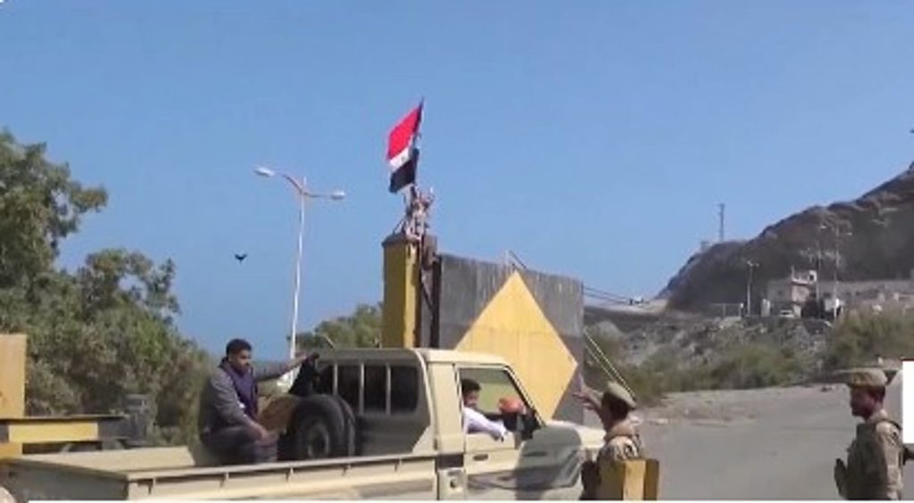 كاتب سياسي: تصرفات المجلس الانتقالي يقف خلفها دول خارجية لتحقيق مصالحها والمصالح الشخصية للمجلس