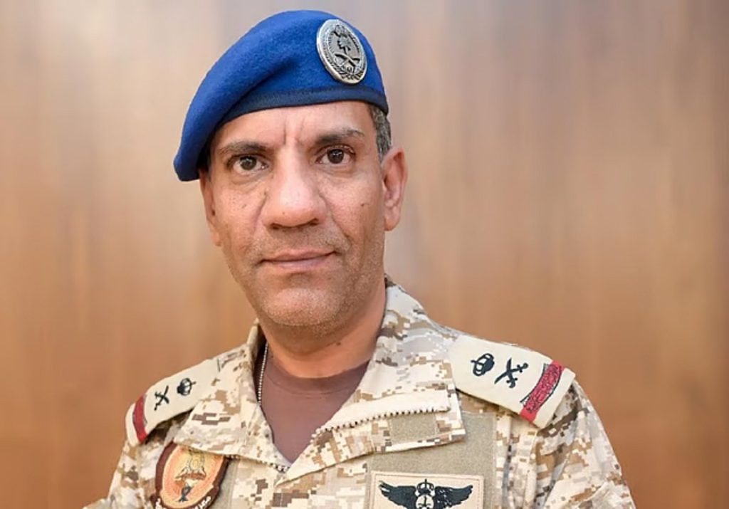 بيان قيادة التحالف رداً على الخارجية الإماراتية: السفينتان دخلتا لميناء المكلا مخالفةً للإجراءات المعمول بها