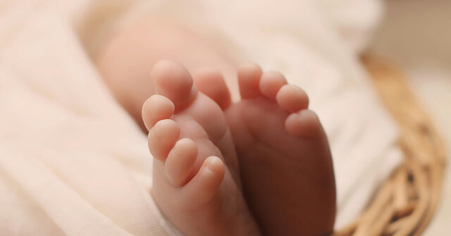 مستشفى تكساس يفتتح صندوق الملاذ الآمن رقم 400 للأطفال على مستوى البلاد