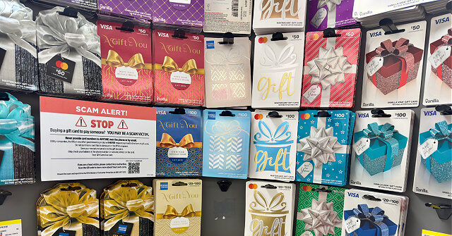 تم القبض على مواطنين من لاتفيا، هنا بشكل غير قانوني، بتهمة الاحتيال على بطاقات هدايا بقيمة 14 مليون دولار