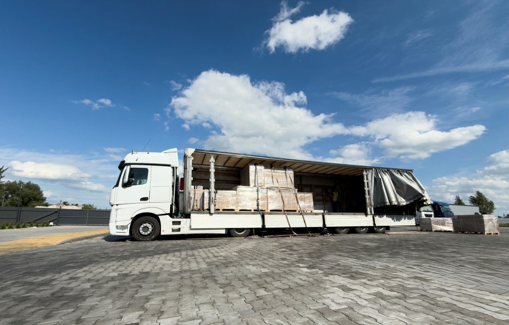 RXO, Inc.: من المرجح أن يظل السهم ضمن النطاق حتى يتعافى الطلب (NYSE:RXO)