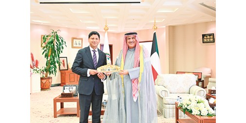 محافظ الجهراء بحث تعزيز التعاون مع سفير المملكة المتحدة