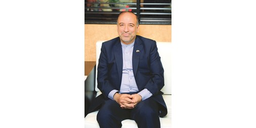 السفير الإيراني: ضرورة بناء تقارب إقليمي قائم على احترام السيادة ورفض التدخل الخارجي