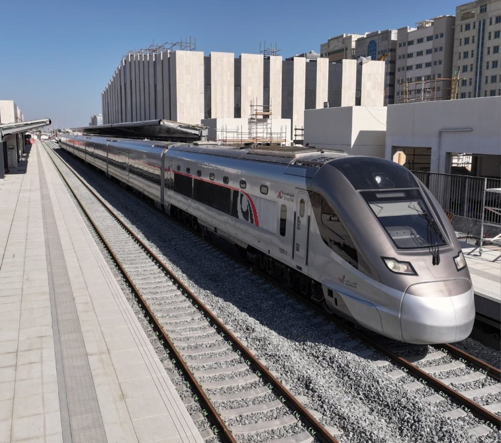 قطارات الاتحاد تكشف تفاصيل الشبكة الكاملة للسكك الحديدية الإماراتية لنقل الركاب