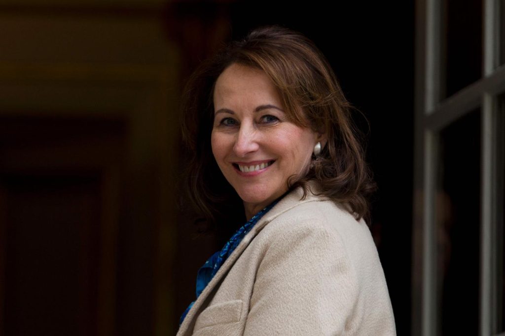 خارج القنوات الرسمية، سيغولين رويال تطرح نفسها كملاذ للعلاقة الفرنسية الجزائرية المتدهورة