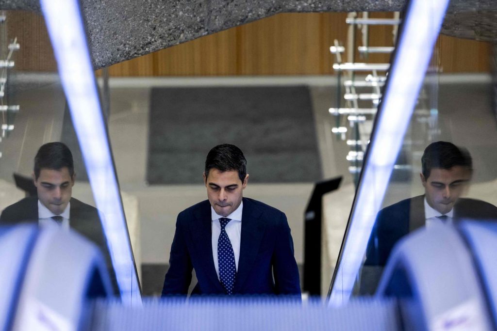 الاتفاق الائتلافي يمهد الطريق لتشكيل حكومة أقلية في فبراير