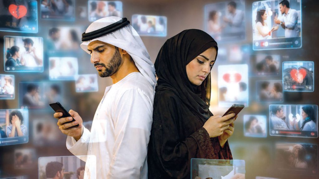 تدخلات رقمية «غير مباشرة» تؤثر في قرارات أسرية مصيرية