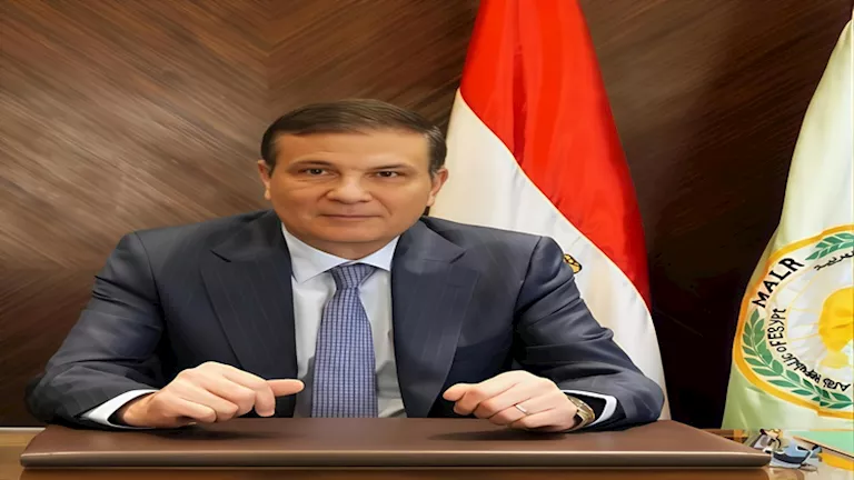 تفاصيل اجتماع وزير الزراعة ورئيس حماية المنافسة مع اتحاد الدواجن