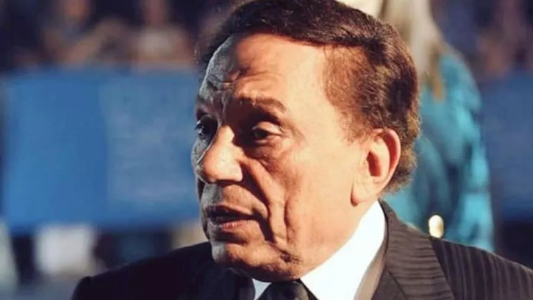 “كنت خايف”.. محمود سعد يكشف تفاصيل لقائه الأول بعادل إمام أثناء اعتصام