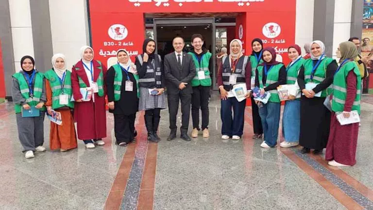 الصحة تعلن خطة التأمين الطبي لمعرض القاهرة الدولي للكتاب