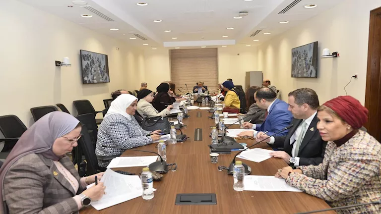 “تعليم النواب” تقر خطة عملها لدور الانعقاد الأول -(صور)