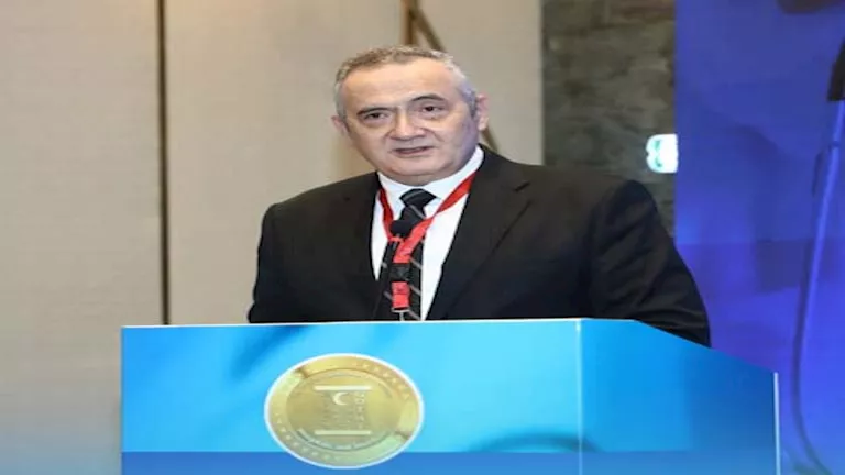 تجديد تكليف محمد مصطفى عبدالغفار رئيسًا لـ”المستشفيات التعليمية”