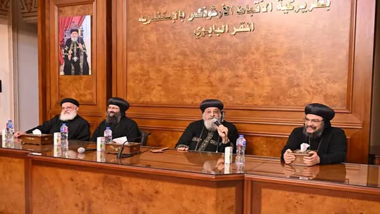 البابا تواضروس يلتقي شباب كنيستين من إيبارشية “نيويورك” بالإسكندرية
