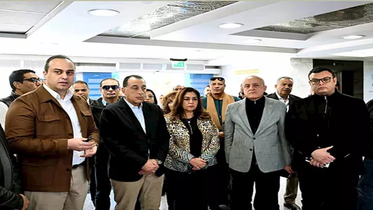 مدبولي يتفقد عددًا من المنشآت التابعة لهيئة الرعاية الصحية بالأقصر