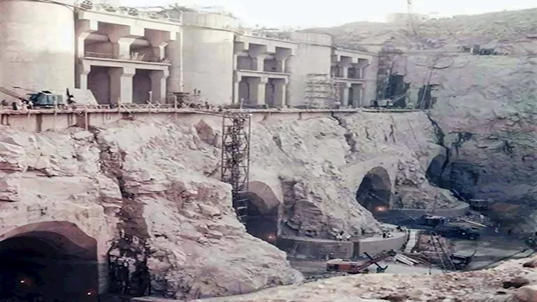 بالصور.. مصر تحتفل بذكرى انطلاق مشروع السد العالي أعظم إنجاز هندسي في