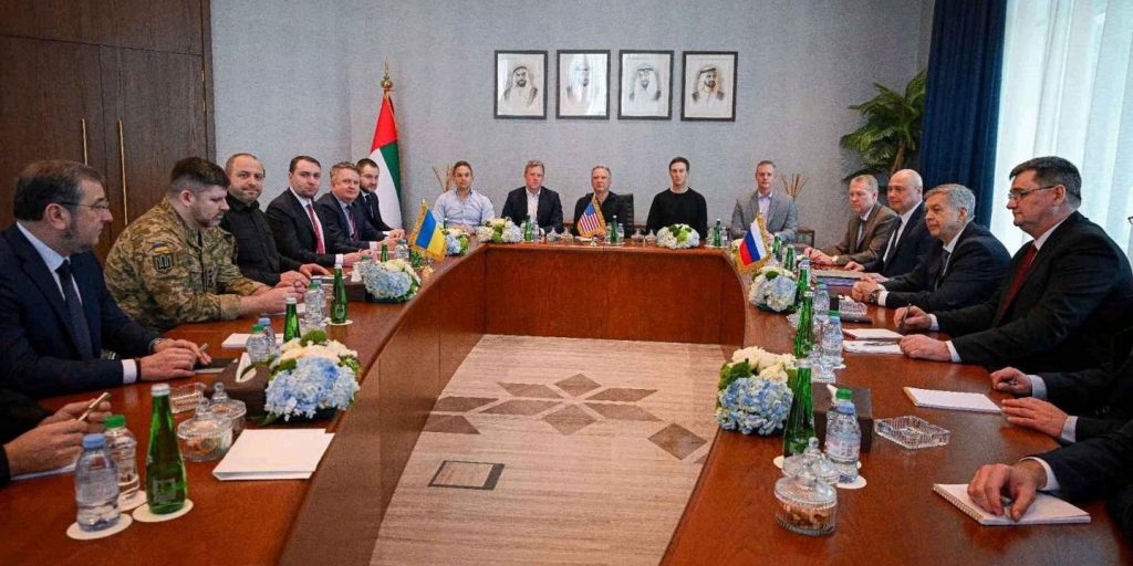 بث مباشر الحرب في أوكرانيا: انعقدت الجلسة الثانية من المحادثات بين الأوكرانيين والروس والأمريكيين في أبو ظبي، بعد ليلة أخرى من القصف على كييف وخاركيف