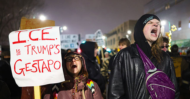 علينا أن نظهر بالأسلحة وننهي هذا