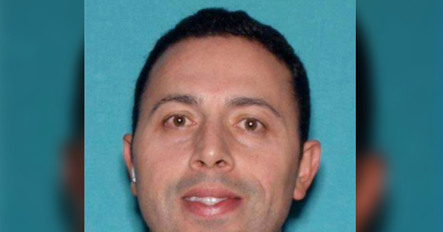 سرق مدير مؤسسة خيرية في لوس أنجلوس الملايين من أموال دافعي الضرائب أثناء إطعام المشردين نودلز الرامن