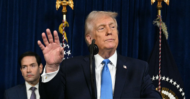 ترامب “تجاوز” سلطته بغارة على فنزويلا لاعتقال نيكولاس مادورو