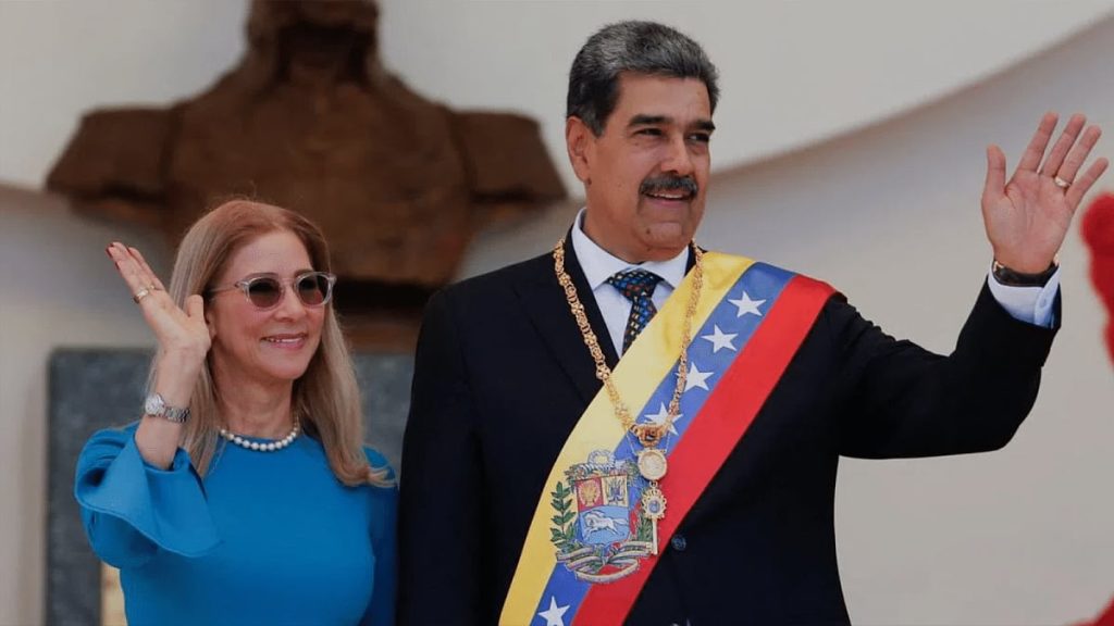 ترامب يكشف تفاصيل اختطاف الرئيس الفنزويلي مادورو وزوجته