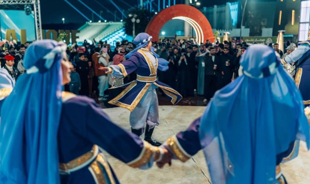 عروض عالمية وتراثية في ثالث أيام مهرجان زيتون الجوف الدولي الـ 19