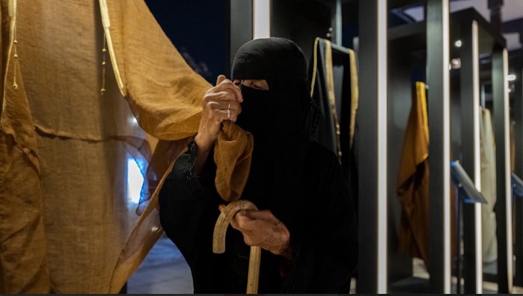 للحفاظ على الحرف التقليدية وإبراز قيمتها الثقافية.. هيئة التراث تنظم مهرجان البشت الحساوي