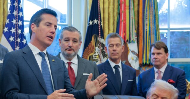 قد يكون ترامب “الرئيس الأول” الذي يخفض تكاليف الرعاية الصحية