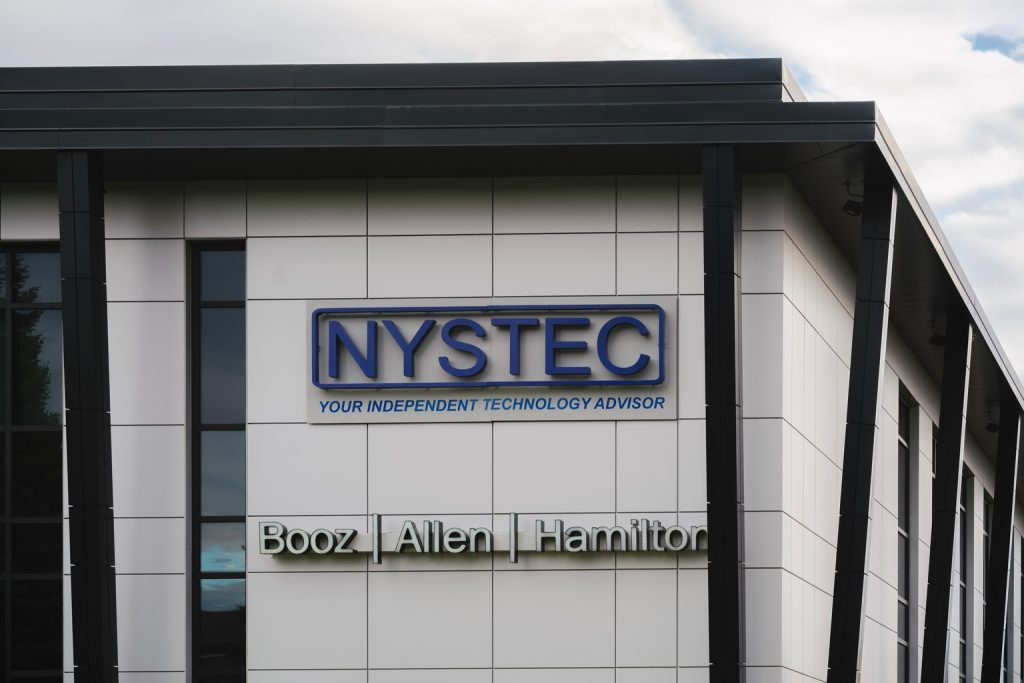 Booz Allen Hamilton: أداء متفوق طفيف، وأضيف المزيد (NYSE:BAH)