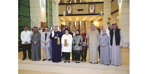 «الطوابع البريدية» وثائق تجسّد مراحل من تاريخ الكويت