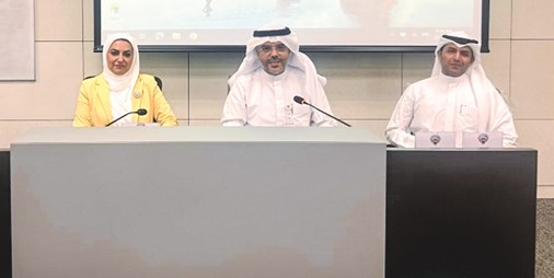 العجمي: 21 ألف طلب بمنصة المساعدات المركزية للجمعيات الخيرية