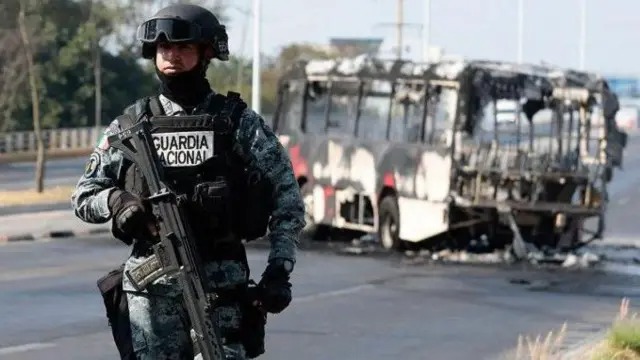 البيت الأبيض يحذر “عصابات” المكسيك من المساس بالأميركيين