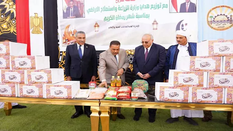 بمناسبة شهر رمضان.. “الزراعة” تدعم الأسر الأولى بالرعاية بمطروح بـ2000