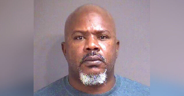 الحكم على المغتصب القاتل في قضية عمرها 30 عامًا تم حلها باستخدام الحمض النووي للأنساب