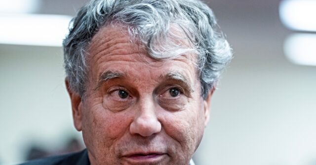 شاهد – إعلان NRSC ينتقد الديموقراطي “الشعبوي” شيرود براون لأنه خدم 52 عامًا في السياسة