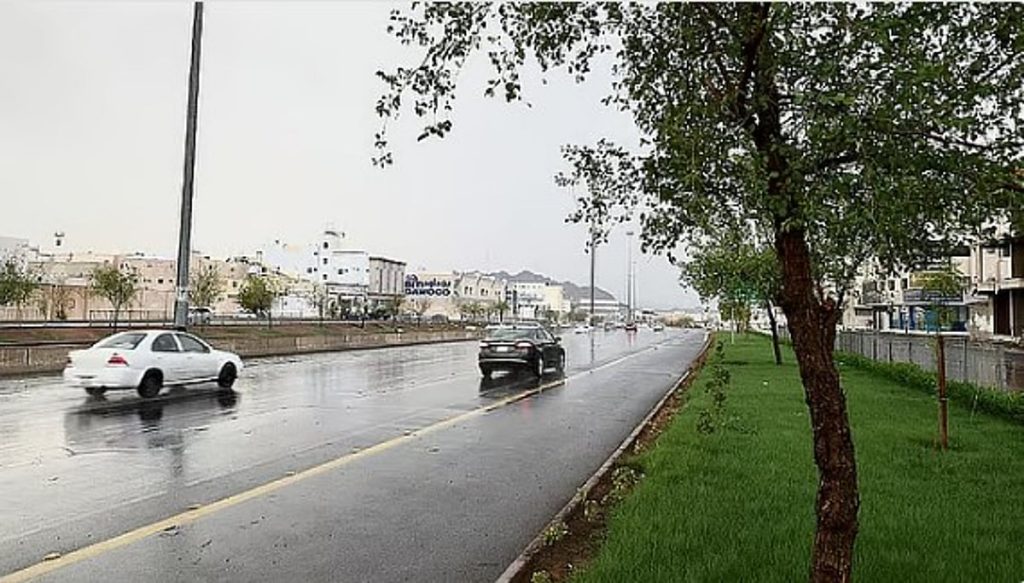 الحصيني: شهر فبراير يشهد زيادة تدريجية في طول النهار ويغلب على أجوائه البرودة