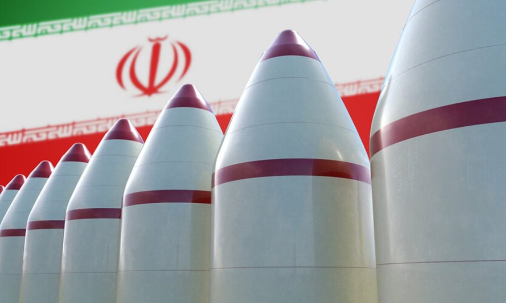 باحث بالشأن العسكري: أمريكا تريد تفكيك المنظومات العسكرية الإيرانية