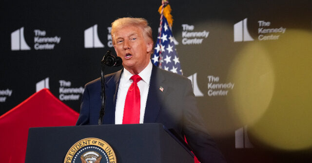 ترامب يعلن إغلاق مركز كينيدي في 4 يوليو لمدة عامين للتجديدات